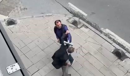 Küçükçekmece’de sokak ortasında kavga